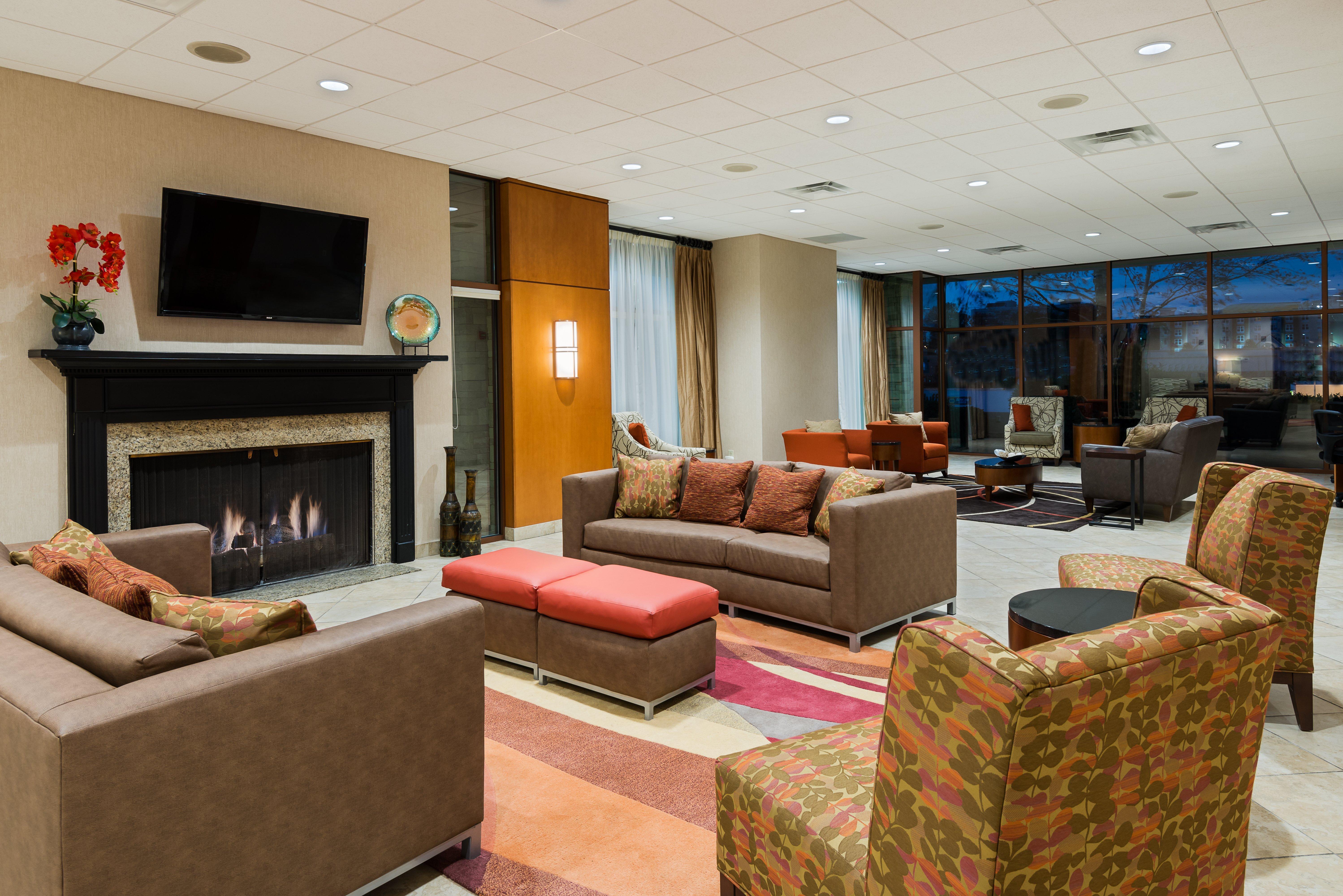 West - Cedar Bluff By Ihg