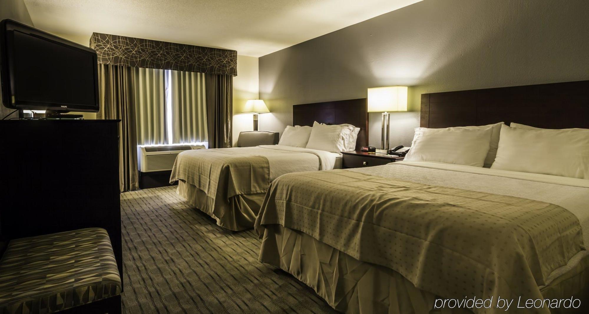 West - Cedar Bluff By Ihg